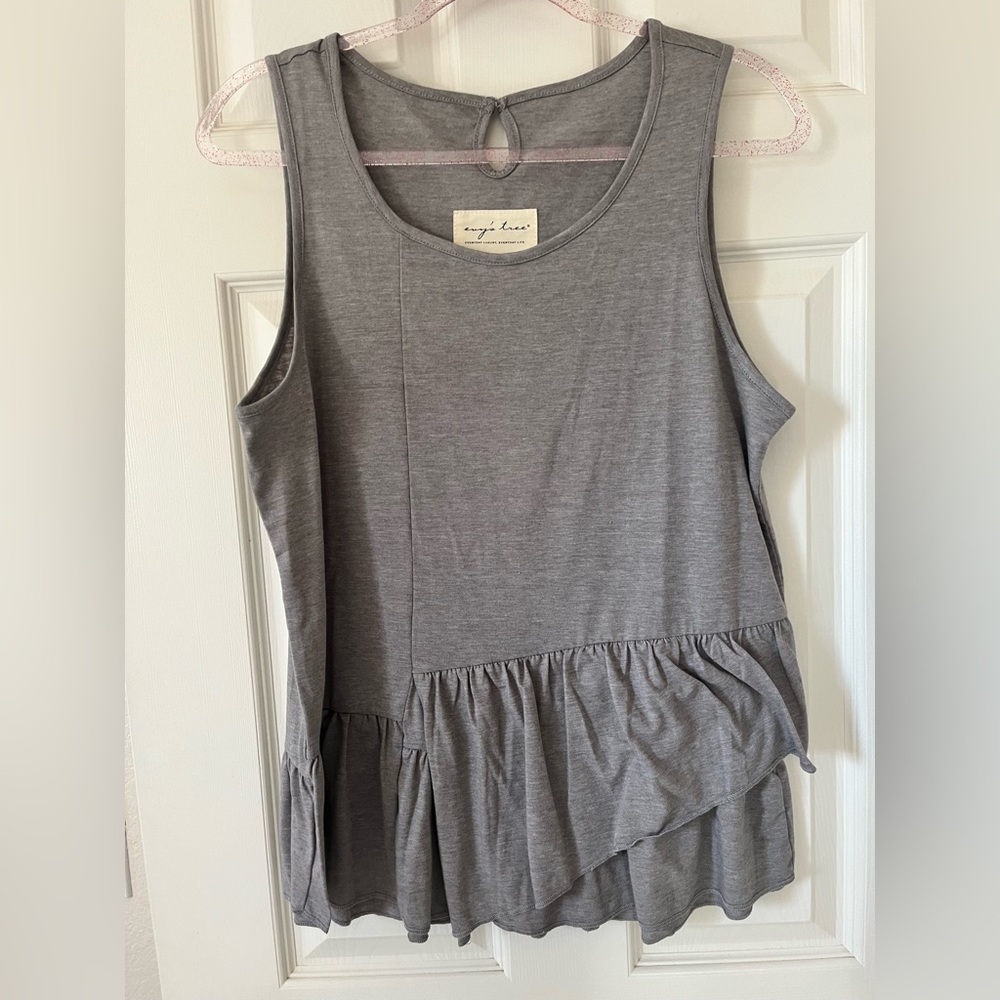 evy’s tree women’s gray peplum tank top NWT